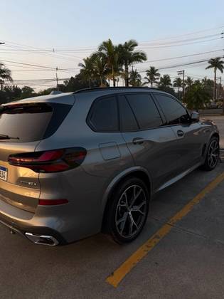 BMW X5 3.0 I6 TURBO HÍBRIDO XDRIVE50E M SPORT AUTOMÁTICO BMW X5 3.0 I6 TURBO HÍBRIDO XDRIVE50E M SPORT AUTOMÁTICO
